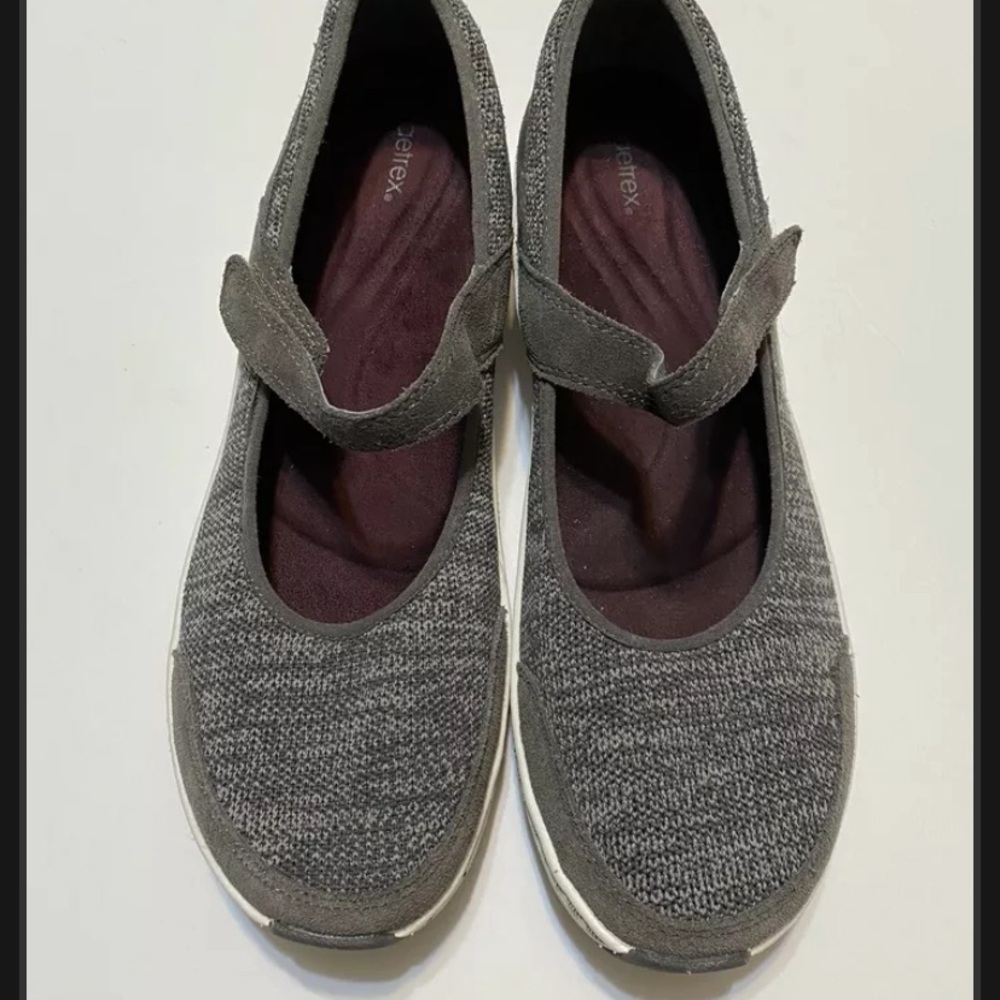 aetrex slip resistant leather knit slip on comfort shoe 10